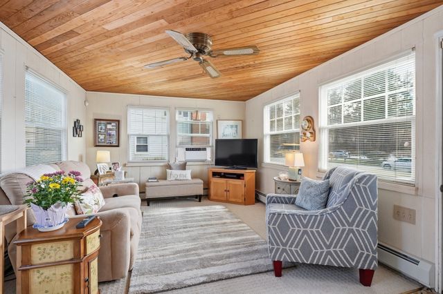 57 Winter St, Woburn, MA 01801