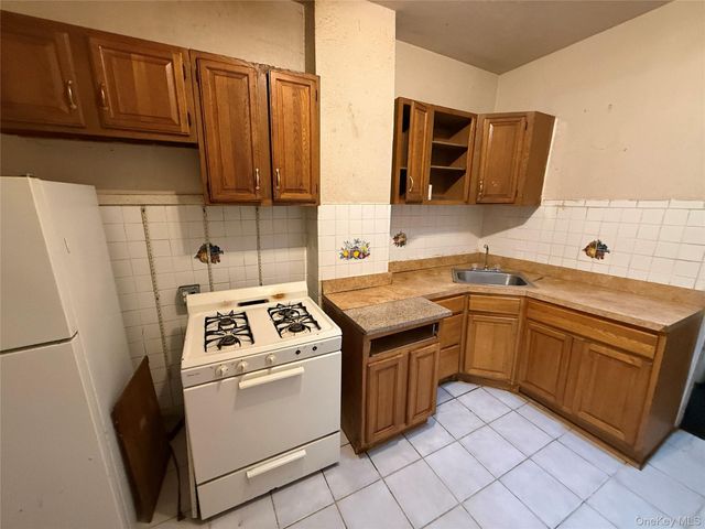 2342 Dean Street, Brooklyn, NY 11233