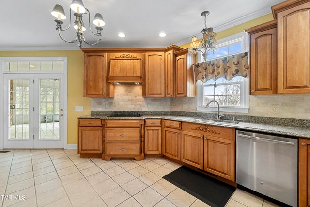 20 Loch Lomond Lane, Chuckey, TN 37641