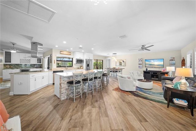 28581 Winthrop CIR, Bonita Springs, FL 34134