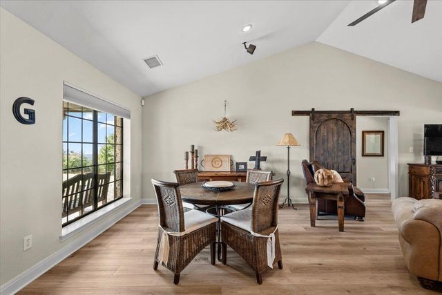 6594 W Hwy 290, Dripping Springs, TX 78620