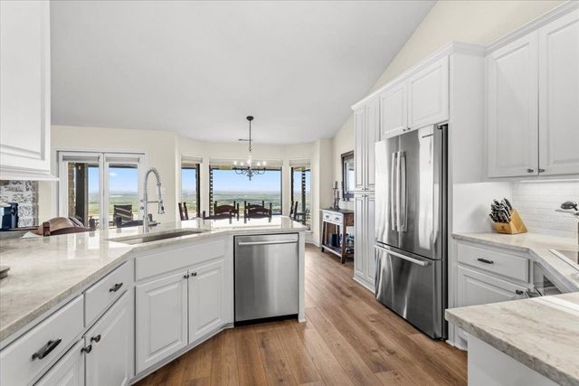 6594 W Hwy 290, Dripping Springs, TX 78620