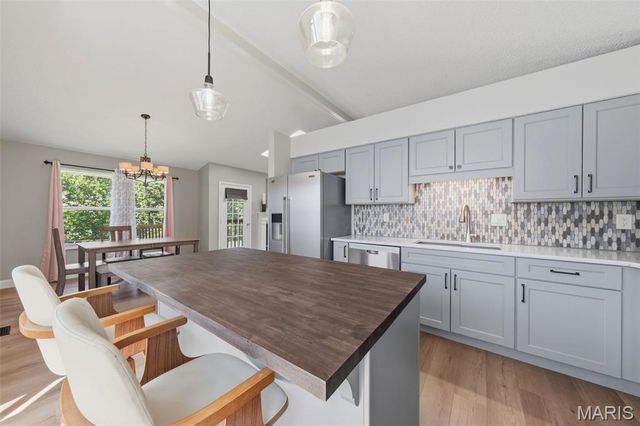 33 Georgetown Circle, O'fallon, MO 63368