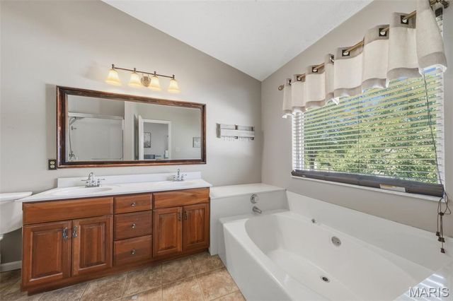 33 Georgetown Circle, O'fallon, MO 63368