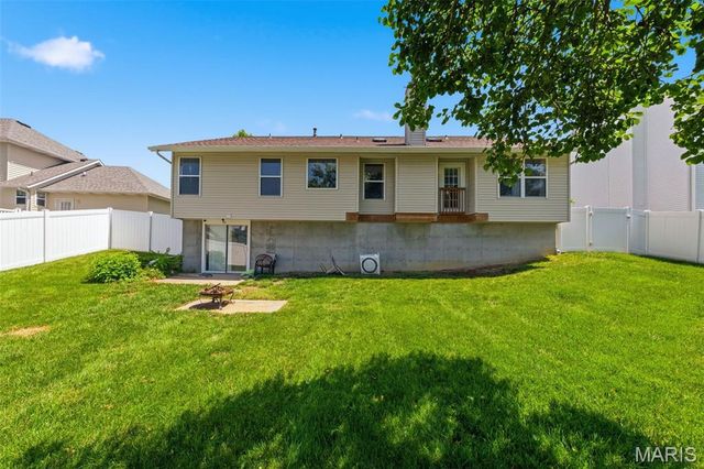 33 Georgetown Circle, O'fallon, MO 63368