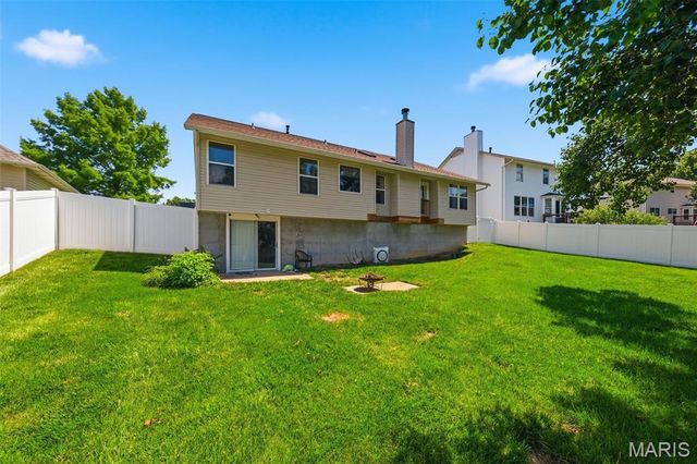33 Georgetown Circle, O'fallon, MO 63368