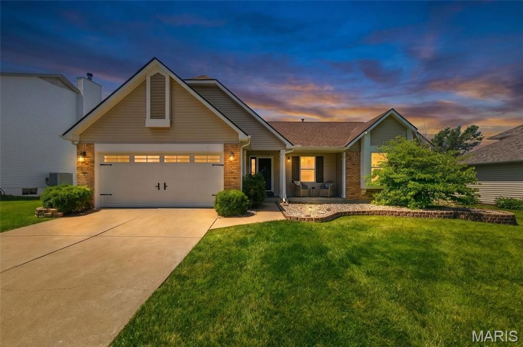 33 Georgetown Circle, O'fallon, MO 63368