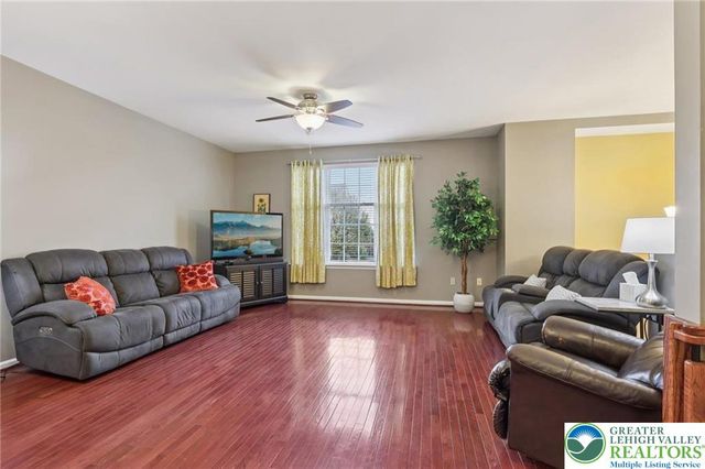 5192 Spring Ridge Drive, Macungie Boro, PA 18062