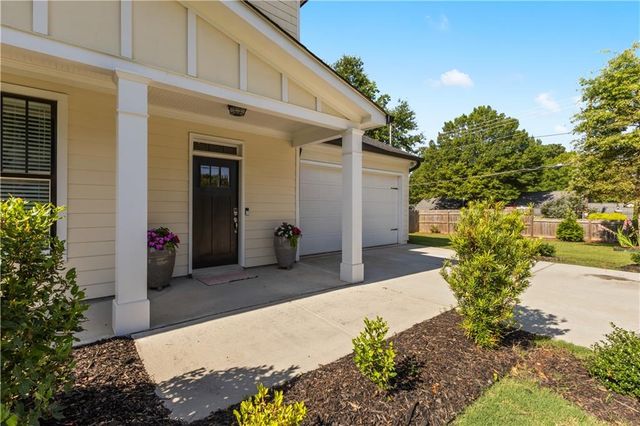 1967 Cogar Drive, Decatur, GA 30032