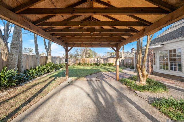 15635 Shenandoah Ave, Baton Rouge, LA 70817