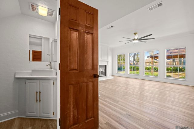 15635 Shenandoah Ave, Baton Rouge, LA 70817