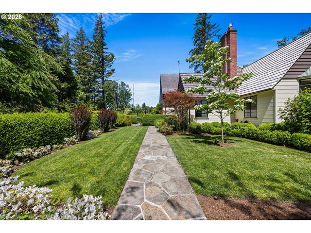 5050 Sw HILLTOP Ln, Portland, OR 97221