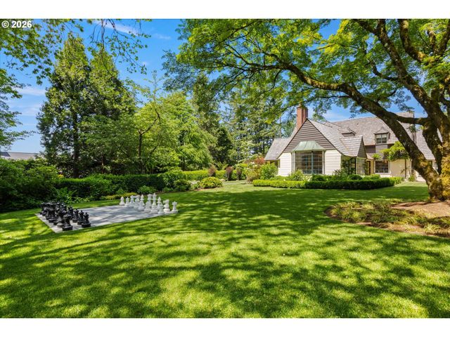 5050 Sw HILLTOP Ln, Portland, OR 97221