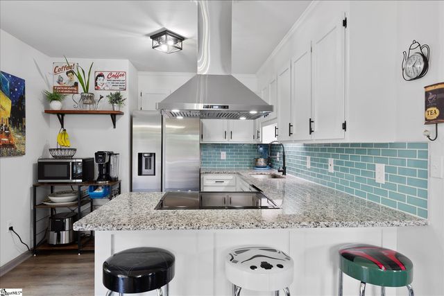 29 Lee Way, Taylors, SC 29687