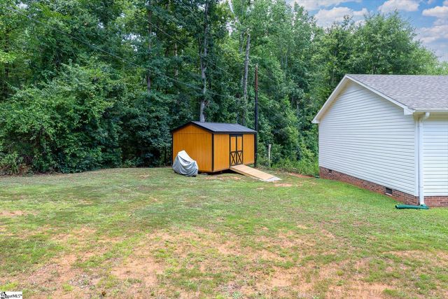 29 Lee Way, Taylors, SC 29687