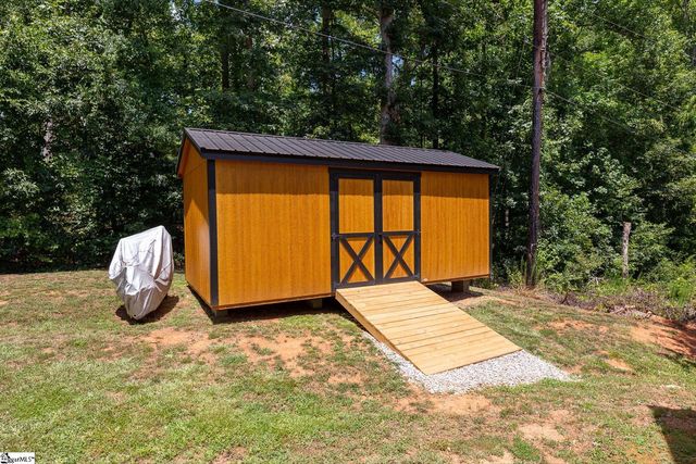 29 Lee Way, Taylors, SC 29687