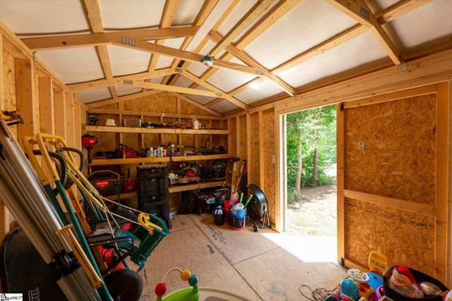 29 Lee Way, Taylors, SC 29687
