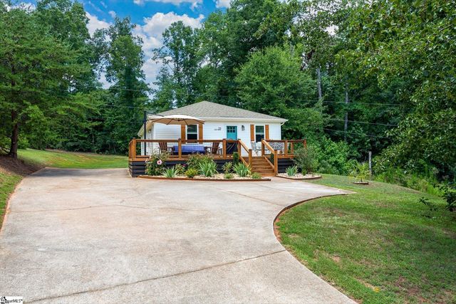 29 Lee Way, Taylors, SC 29687