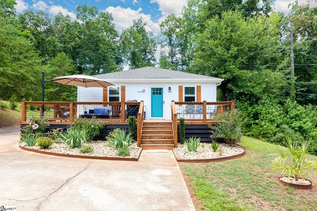 29 Lee Way, Taylors, SC 29687