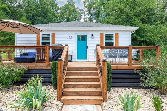 29 Lee Way, Taylors, SC 29687