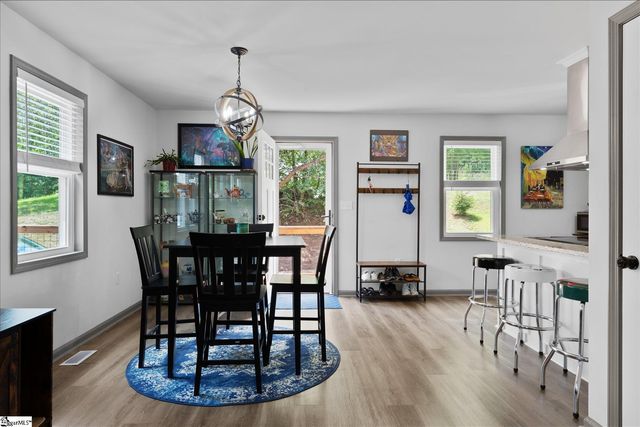 29 Lee Way, Taylors, SC 29687
