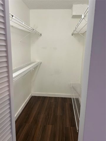 7035 NW 186TH Street D111, Hialeah, FL 33015