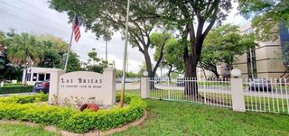 7035 NW 186TH Street D111, Hialeah, FL 33015