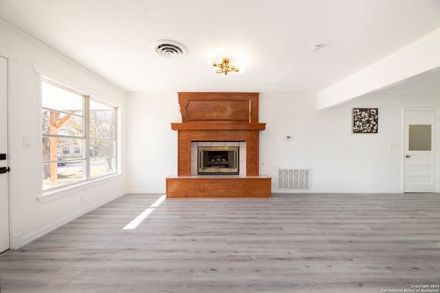 636 Southeast Terrace, New Braunfels, TX 78130