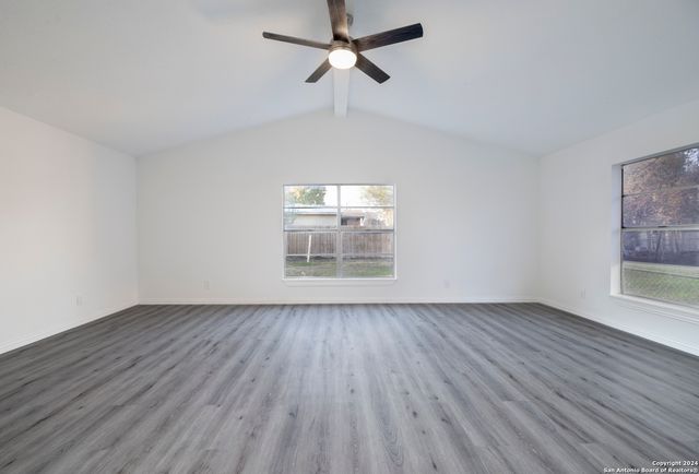 636 Southeast Terrace, New Braunfels, TX 78130