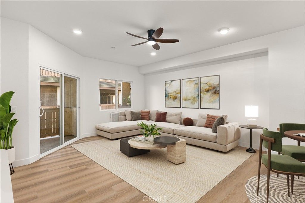 Image 10 of property listing at 501 N Lark Ellen Avenue B, Covina, CA 91722