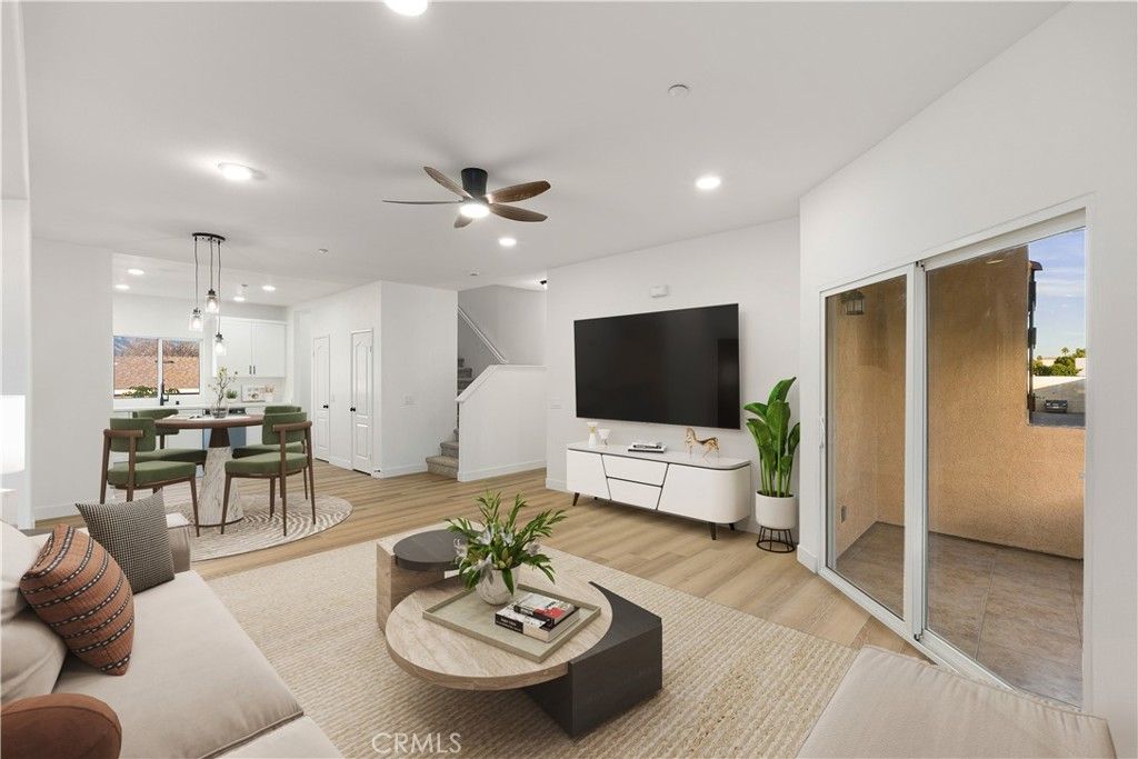 Image 11 of property listing at 501 N Lark Ellen Avenue B, Covina, CA 91722