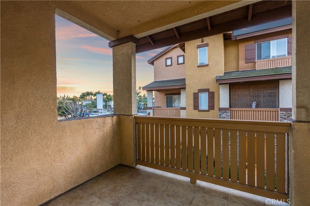 Image 13 of property listing at 501 N Lark Ellen Avenue B, Covina, CA 91722
