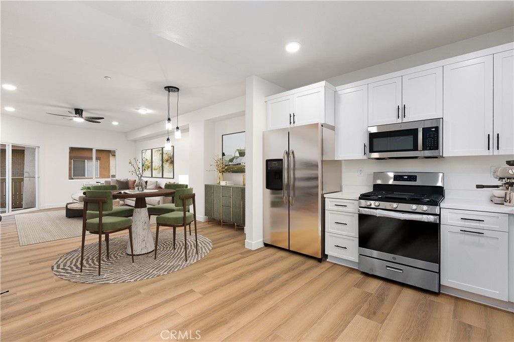 Image 23 of property listing at 501 N Lark Ellen Avenue B, Covina, CA 91722