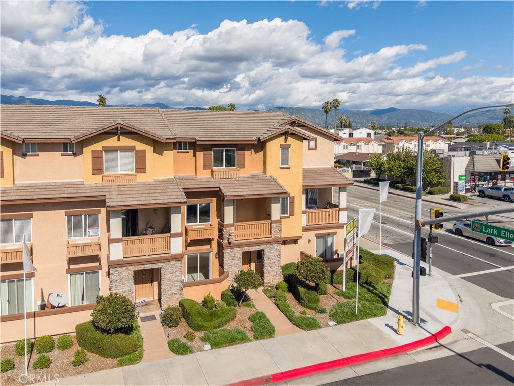 Image 42 of property listing at 501 N Lark Ellen Avenue B, Covina, CA 91722