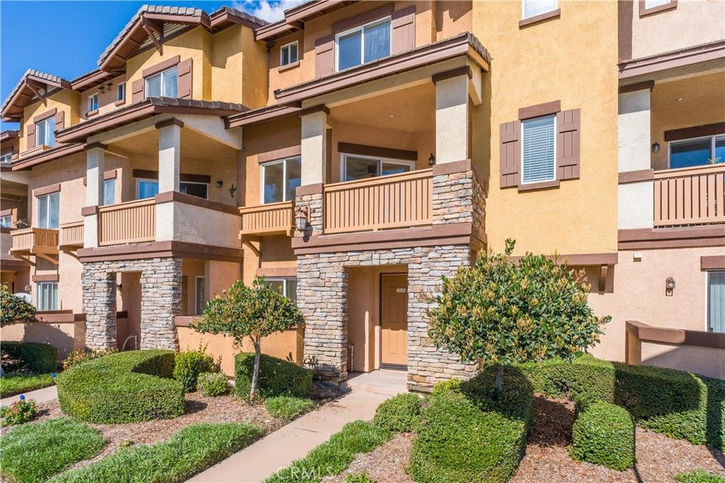 Image 44 of property listing at 501 N Lark Ellen Avenue B, Covina, CA 91722