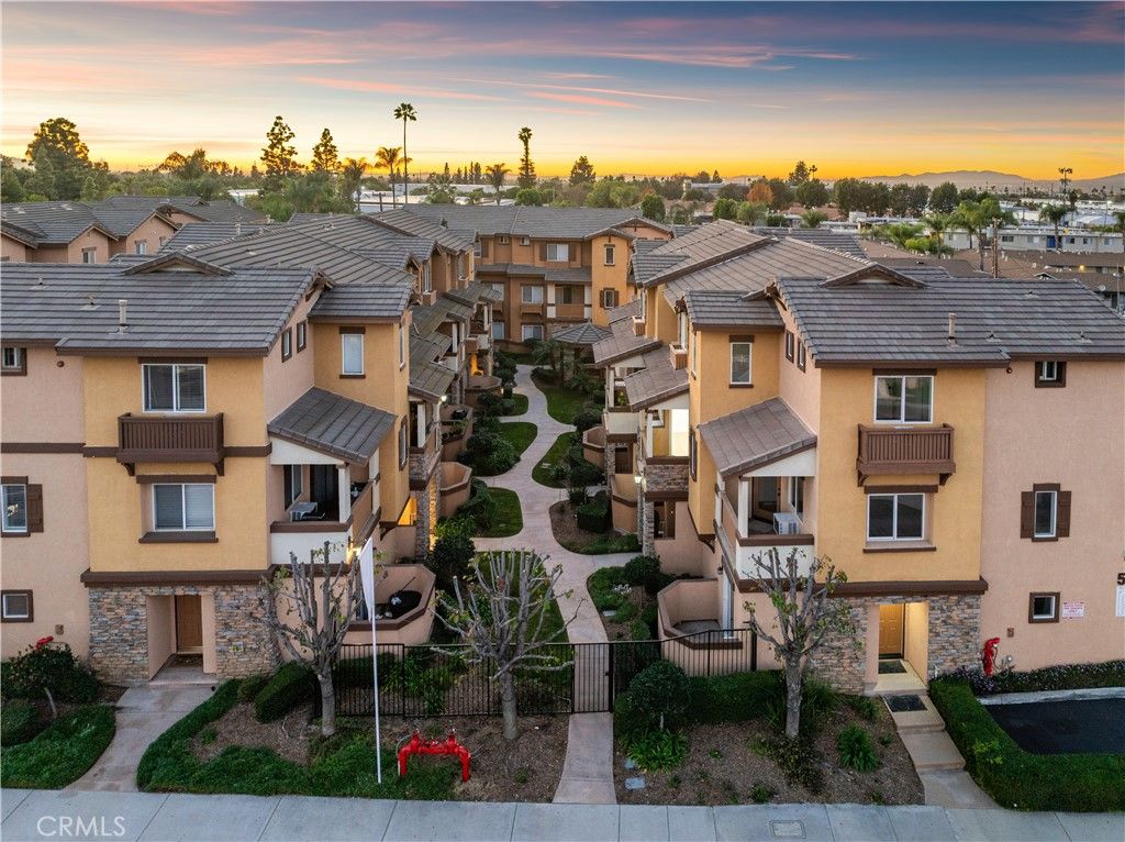 Image 49 of property listing at 501 N Lark Ellen Avenue B, Covina, CA 91722