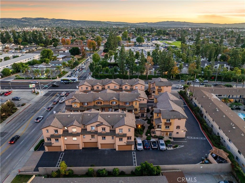 Image 54 of property listing at 501 N Lark Ellen Avenue B, Covina, CA 91722