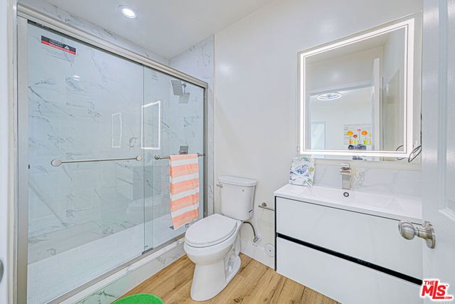 5633 La Mirada Avenue, Los Angeles, CA 90038