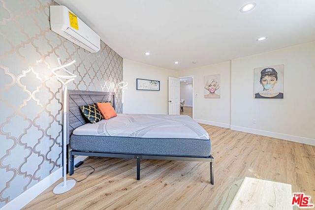 5633 La Mirada Avenue, Los Angeles, CA 90038