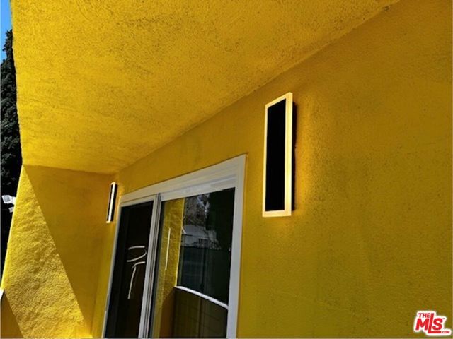 5633 La Mirada Avenue, Los Angeles, CA 90038
