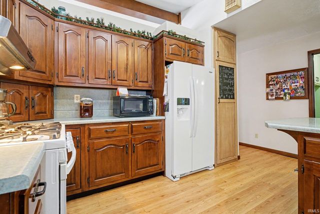 3950 N 760 West, Shipshewana, IN 46565