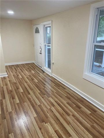 424 N Brighton Avenue, Kansas City, MO 64123