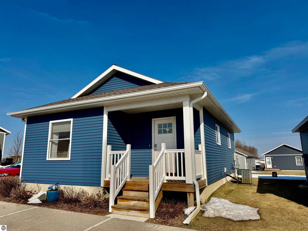 Image 1 of property listing at 1072 Cupola Place, Traverse City, MI 49696