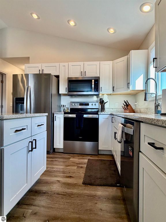 Image 9 of property listing at 1072 Cupola Place, Traverse City, MI 49696