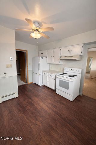 711 Sawyer Road, Toledo, OH 43615