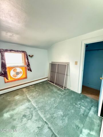 711 Sawyer Road, Toledo, OH 43615