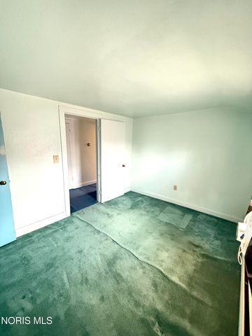 711 Sawyer Road, Toledo, OH 43615