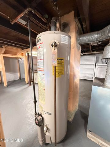 711 Sawyer Road, Toledo, OH 43615