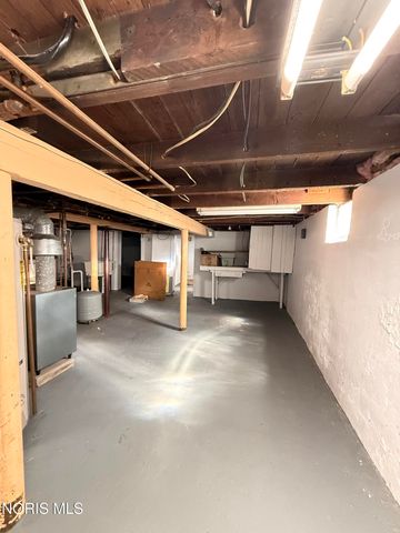 711 Sawyer Road, Toledo, OH 43615