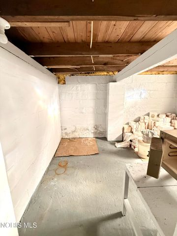 711 Sawyer Road, Toledo, OH 43615